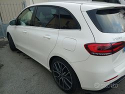 Bianco Usata 2019 Mercedes B180 Monovolume | 19.000 € (Buon prezzo)