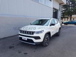 Bianco Nuova 2025 Jeep Compass Altitude SUV | 31.600 €