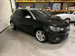 Phantomschwarz perleffekt Usata 2013 Audi A1 Ambition Due volumi | 10.899 € (Buon prezzo)