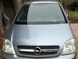 Grigio Usata 2004 Opel Meriva Monovolume | 800 € (Super prezzo)