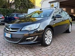 Nero Usata 2016 Opel Astra Station wagon | 6499 € (Buon prezzo)