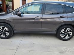Grigio Usata 2016 Honda CR-V SUV | 15.000 € (Cara)