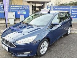 Blu Usata 2017 Ford Focus Tre volumi | 8990 € (Buon prezzo)