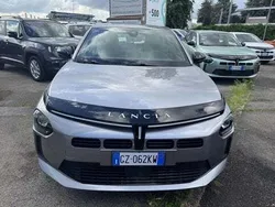 Grigio Nuova 2025 Lancia Ypsilon Due volumi | 19.700 € (Buon prezzo)
