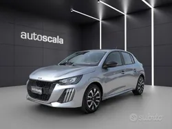 Grigio Nuova 2025 Peugeot 208 Style Due volumi | 16.990 € (Buon prezzo)