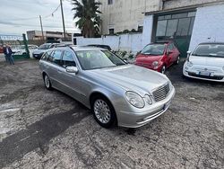 Grigio Usata 2004 Mercedes E270 Avantgarde Station wagon | 2500 € (Cara)
