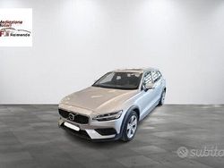 Grigio Usata 2020 Volvo V60 CC Business Edition Station wagon | 19.499 € (Ottimo prezzo)