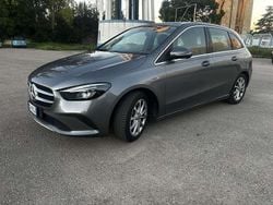 Usata 2020 Mercedes B180 Monovolume | 19.800 € (Buon prezzo)