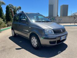 Grigio Usata 2012 Fiat Panda Emotion Due volumi | 3600 € (Buon prezzo)