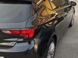 Nero Usata 2017 Opel Astra Tre volumi | 7000 € (Super prezzo)