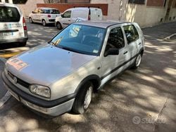 Grigio Usata 1997 VW Golf III Due volumi | 5000 € (Molto cara)