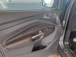 Grigio Usata 2016 Ford Kuga SUV | 12.000 € (Molto cara)