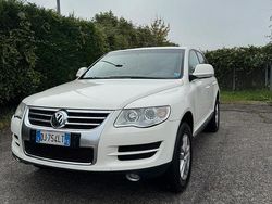 Bianco Usata 2007 VW Touareg R SUV | 5850 € (Buon prezzo)