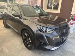 Grigio(met.) Usata 2021 Peugeot 2008 GT SUV | 17.900 € (Buon prezzo)