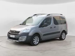 Argento Usata 2017 Peugeot Partner Tepee Outdoor Monovolume | 11.800 € (Molto cara)