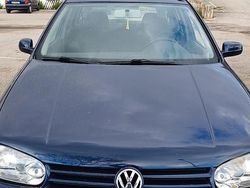 Blu Usata 2000 VW Golf IV Station wagon | 1700 € (Buon prezzo)
