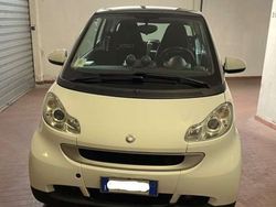 Branco Usado 2008 Smart ForTwo Coupé Pulse Citadino | 5450 € (Preço justo)