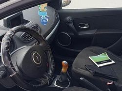 Bianco Usata 2011 Renault Clio II Tre volumi | 2300 € (Ottimo prezzo)