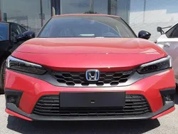 Cr. red pearl Nuova 2025 Honda Civic Sport Tre volumi | 33.900 € (Buon prezzo)