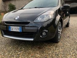 Nero Usata 2010 Renault Clio III Tre volumi | 3500 €