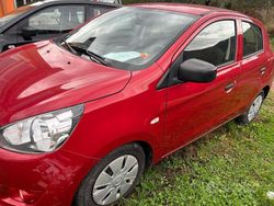 Rosso Usata 2016 Mitsubishi Space Star Intense Tre volumi | 6500 € (Buon prezzo)