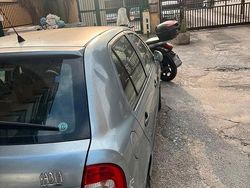 Usata 2003 Skoda Fabia Tre volumi | 500 €