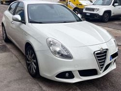 Bianco Usata 2011 Alfa Romeo Giulietta Distinctive Due volumi | 5300 € (Buon prezzo)