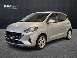 Grigio Usata 2022 Hyundai i10 Due volumi | 12.600 € (Buon prezzo)