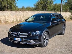 Nero Usata 2017 Mercedes E220 All-Terrain Station wagon | 18.990 €