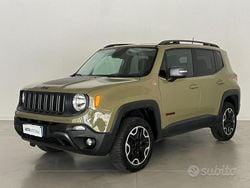 Verde Usata 2015 Jeep Renegade Trailhawk SUV | 14.800 € (Buon prezzo)