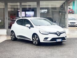 Bianco Usata 2016 Renault Clio GrandTour Station wagon | 8900 € (Buon prezzo)