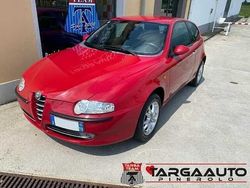 Rosso Usata 2002 Alfa Romeo 147 Due volumi | 2900 € (Buon prezzo)