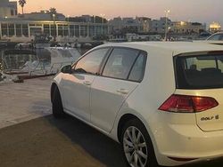 Bianco Usata 2014 VW Golf VII Due volumi | 9000 € (Molto cara)