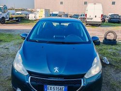 Grigio Usata 2014 Peugeot 208 Due volumi | 6800 € (Buon prezzo)