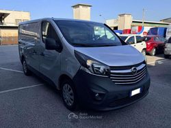 Argento Usata 2014 Opel Vivaro Monovolume | 6900 € (Super prezzo)