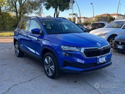 Blu metallizzato Usata 2023 Skoda Karoq Executive SUV | 22.900 € (Buon prezzo)