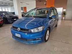 Blu Usata 2019 VW Touran Business Monovolume | 24.900 € (Buon prezzo)