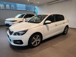 Bianco Usata 2020 Peugeot 308 Allure Tre volumi | 12.900 € (Buon prezzo)