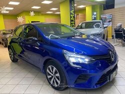 Blu Usata 2022 Renault Clio V Tre volumi | 12.800 € (Buon prezzo)