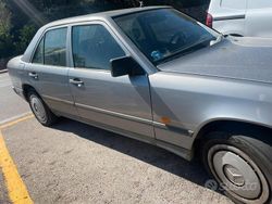 Grigio Usata 1987 Mercedes E300 Tre volumi | 15.000 €