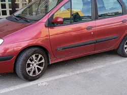 Usata 2001 Renault Scénic Monovolume | 1000 € (Cara)