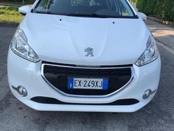 Usata 2014 Peugeot 208 Active Due volumi | 5900 € (Buon prezzo)