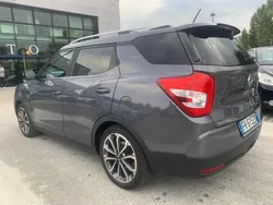 Grigio Usata 2017 Ssangyong XLV SUV | 14.900 €