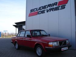 Rosso Usata 1990 Volvo 240 Standard Tre volumi | 17.950 €