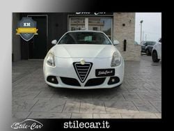Bianco calcite Usata 2011 Alfa Romeo Giulietta Progression Tre volumi | 2999 € (Buon prezzo)