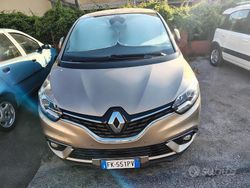 Beige Usata 2017 Renault Scénic IV Intens Monovolume | 11.000 € (Ottimo prezzo)