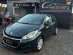Grigio Usata 2016 Peugeot 208 Active Due volumi | 4499 € (Ottimo prezzo)