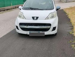 Usata 2010 Peugeot 107 Allure Due volumi | 2000 € (Buon prezzo)