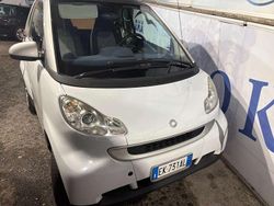 Bianco Usata 2011 Smart ForTwo Coupé Due volumi | 4300 € (Ottimo prezzo)
