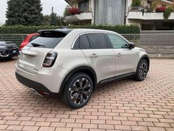 Grigio Usata 2024 Fiat 600 La Prima SUV | 25.990 € (Buon prezzo)